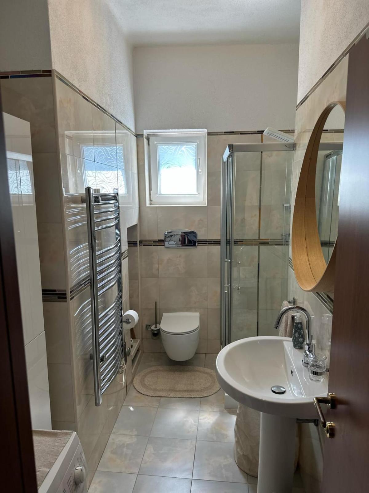 Paun Apartman Split Buitenkant foto